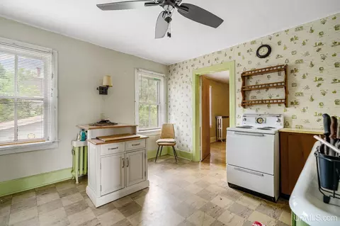 Kitchen - 326 W Barnum, Ishpeming, MI 49849 photo 3 of 5