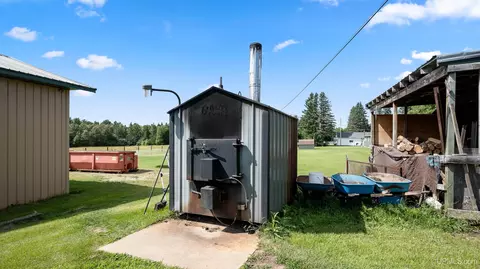 Exterior - 4355 M, Escanaba, MI 49829 photo 2 of 2