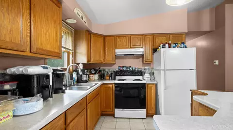 Kitchen - 4355 M, Escanaba, MI 49829 photo 1 of 2