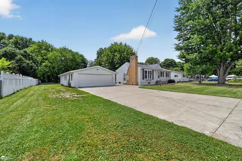 5286 Roberts, Flint, MI 48506