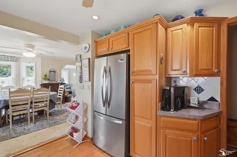 Kitchen - 26396 Sibley, Romulus, MI 48174 photo 4 of 5