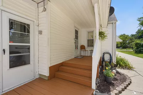 Exterior - 26396 Sibley, Romulus, MI 48174 photo 3 of 10