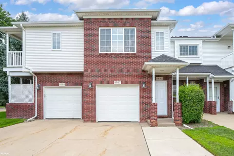 5537 Acorn #101, Sterling Heights, MI 48314