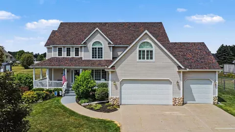 2101 Larkspur, Grand Blanc, MI 48439