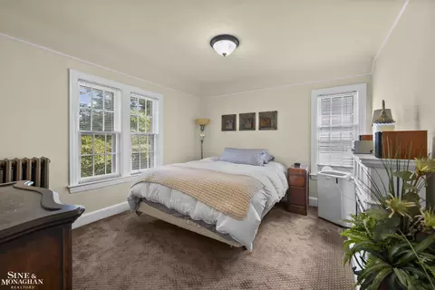 Bedroom - 245 Ridgemont, Grosse Pointe Farms, MI 48236 photo 1 of 4