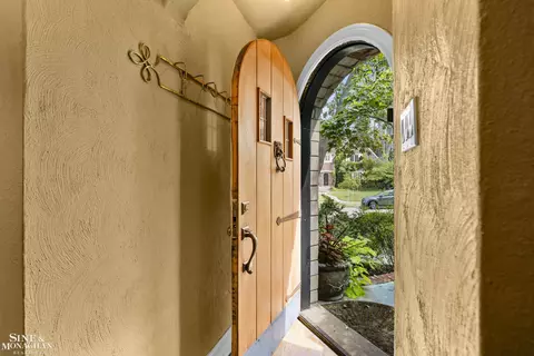 Entry Way - 245 Ridgemont, Grosse Pointe Farms, MI 48236 photo 1 of 1