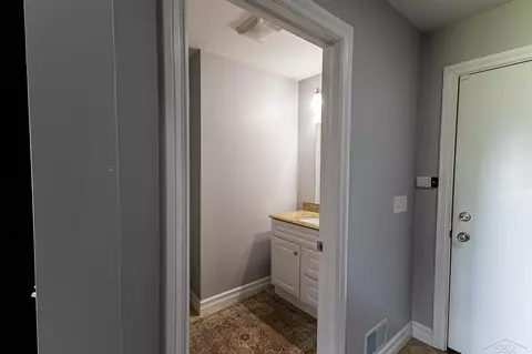 Entry Way - 2597 N Hemlock, Hemlock, MI 48626 photo 5 of 5