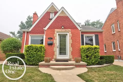 15560 Mclain, Allen Park, MI 48101