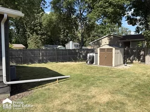 Exterior - 5521 Meadowcrest, Flint, MI 48532 photo 2 of 2
