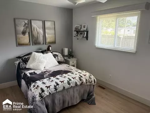 Bedroom - 5521 Meadowcrest, Flint, MI 48532 photo 1 of 2