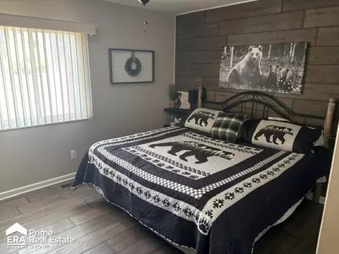 Bedroom - 5521 Meadowcrest, Flint, MI 48532 photo 2 of 2