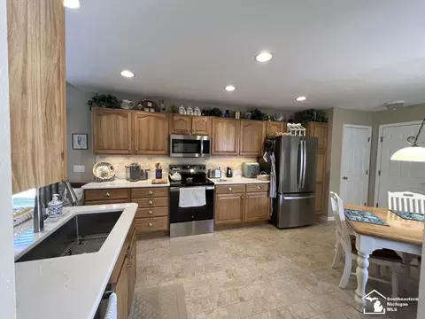Kitchen - 1644 Spruce, Temperance, MI 48182 photo 3 of 3