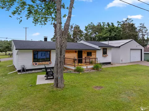 751 Stonewood, Gaylord, MI 49735