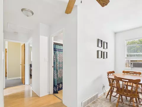Entry Way - 105 Chestnut, Munising, MI 49862 photo 1 of 1