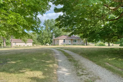 Exterior - 4802 4802 12 Ml, Bancroft, MI 48414 photo 9 of 9
