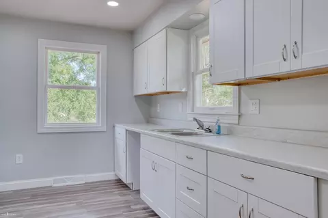 Kitchen - 4802 4802 12 Ml, Bancroft, MI 48414 photo 2 of 6