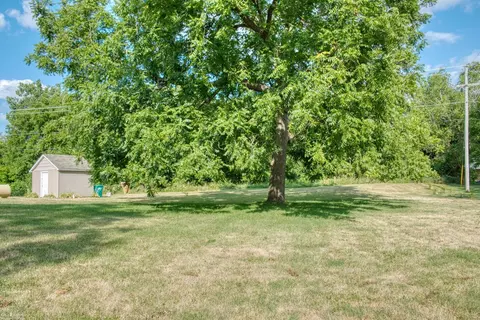 Exterior - 4802 4802 12 Ml, Bancroft, MI 48414 photo 5 of 9