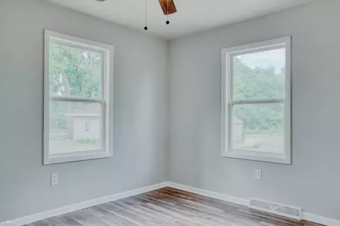 Bedroom - 4802 4802 12 Ml, Bancroft, MI 48414 photo 2 of 7