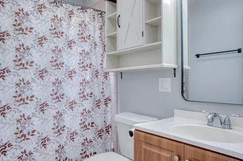 Bath - 4802 4802 12 Ml, Bancroft, MI 48414 photo 1 of 3