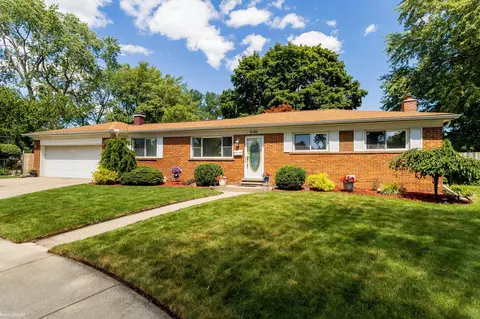 25862 Gunston, Warren, MI 48089