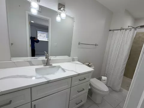 Bath - 47066 Sanborn, Macomb, MI 48044 photo 1 of 5