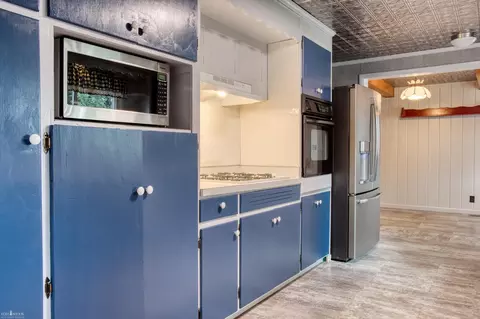 Kitchen - 6121 E M 71, Corunna, MI 48817 photo 3 of 5