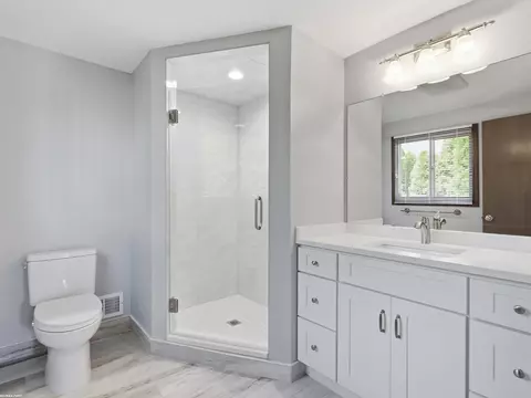 Bath - 16730 Tower, Macomb, MI 48044 photo 2 of 4