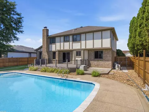 Exterior - 16730 Tower, Macomb, MI 48044 photo 7 of 12