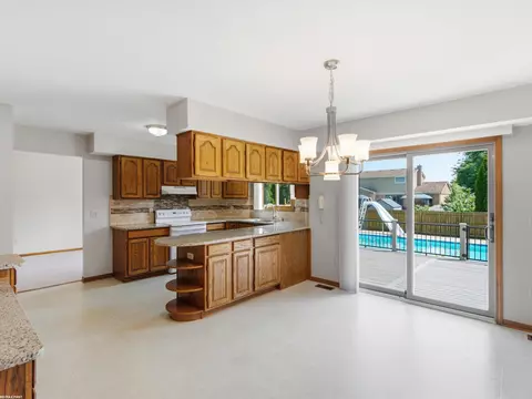 Kitchen - 16730 Tower, Macomb, MI 48044 photo 5 of 5