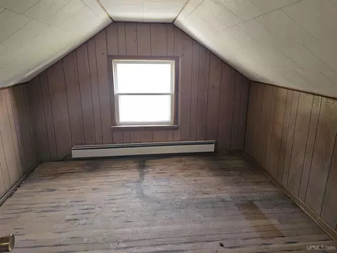 Bedroom - 155 Stoneville, Ishpeming, MI 49849 photo 4 of 6