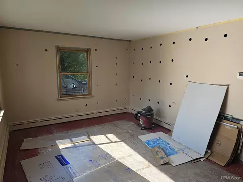 Bedroom - 155 Stoneville, Ishpeming, MI 49849 photo 1 of 6