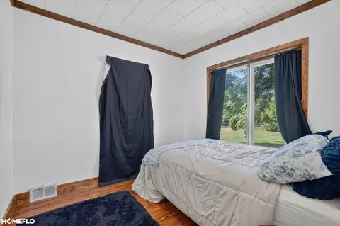 Bedroom - 6058 Thomas, Davison, MI 48423 photo 1 of 4