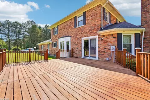 Exterior - 1405 Mckail, Leonard, MI 48367 photo 5 of 10