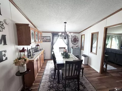 Dining - 1300 Wetherby, Jackson, MI 49201 photo 2 of 2
