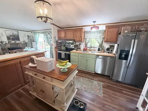 Kitchen - 1300 Wetherby, Jackson, MI 49201 photo 1 of 4