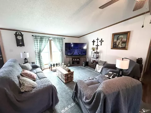 Living - 1300 Wetherby, Jackson, MI 49201 photo 1 of 3