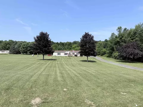 Exterior - 1300 Wetherby, Jackson, MI 49201 photo 3 of 10