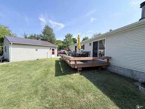 Exterior - 1300 Wetherby, Jackson, MI 49201 photo 4 of 10