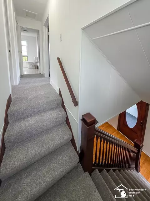 Entry Way - 611 Monroe, Carleton, MI 48117 photo 1 of 1