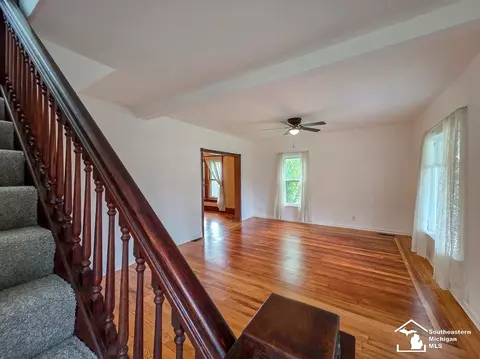 Living - 611 Monroe, Carleton, MI 48117 photo 4 of 4