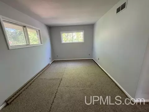 Bedroom - 2430 S 3rd, Escanaba, MI 49829 photo 1 of 1