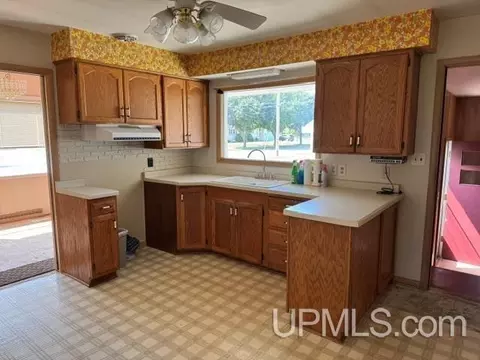 Kitchen - 2430 S 3rd, Escanaba, MI 49829 photo 1 of 1