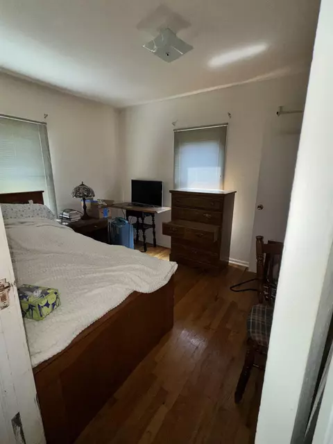 Bedroom - 25244 Eureka, Warren, MI 48091 photo 1 of 4