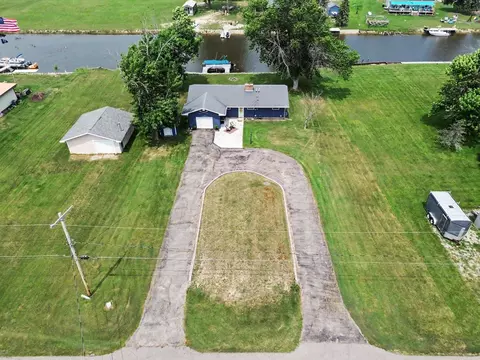 View/Area - 2327 Bay Rdg, Au Gres, MI 48703 photo 4 of 7