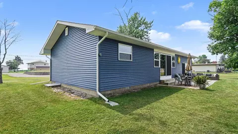 Exterior - 2327 Bay Rdg, Au Gres, MI 48703 photo 5 of 8