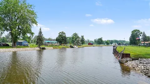 View/Area - 2327 Bay Rdg, Au Gres, MI 48703 photo 2 of 7