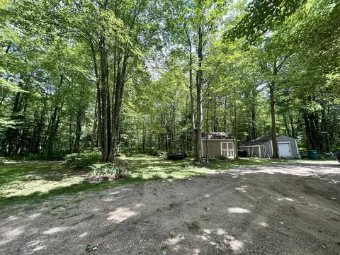 Exterior - 866 Lakeshore, Gladwin, MI 48624 photo 23 of 26