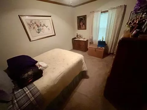 Bedroom - 866 Lakeshore, Gladwin, MI 48624 photo 2 of 2