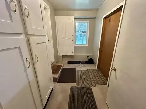 Entry Way - 866 Lakeshore, Gladwin, MI 48624 photo 1 of 1