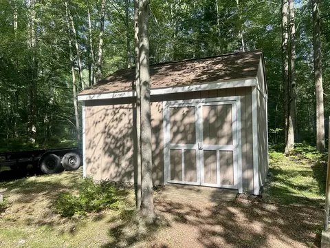 Exterior - 866 Lakeshore, Gladwin, MI 48624 photo 1 of 26